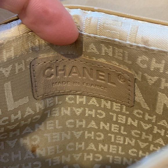 Authentic Vintage Chanel Crossbody Purse - Picture 6 of 11